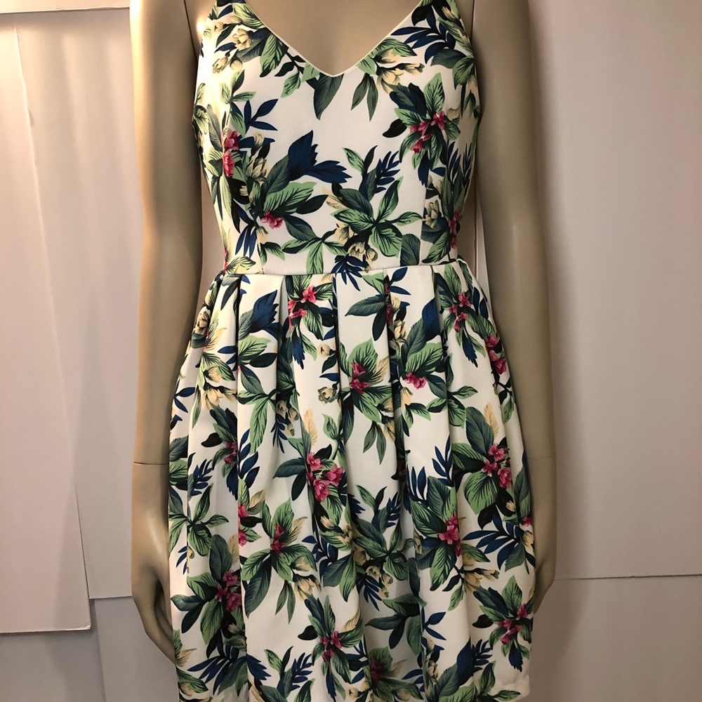 Paper crane women dress floral Hawaii theme sz Sm
